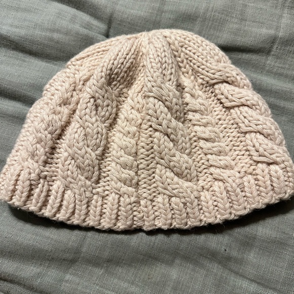 The North Face Ivory Cable Knit Wool Beanie Hat One Size Unisex - Picture 2 of 8